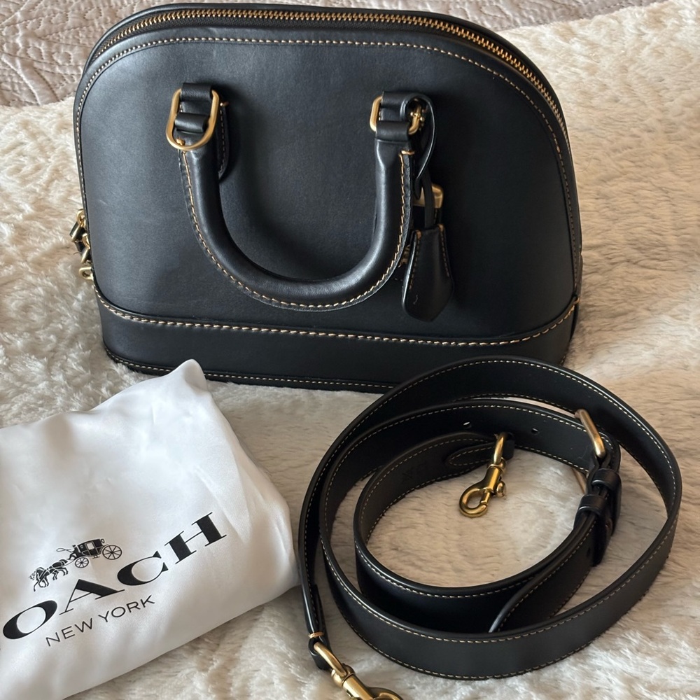 Coach 1941 Revel in Black/Gold Hardware
